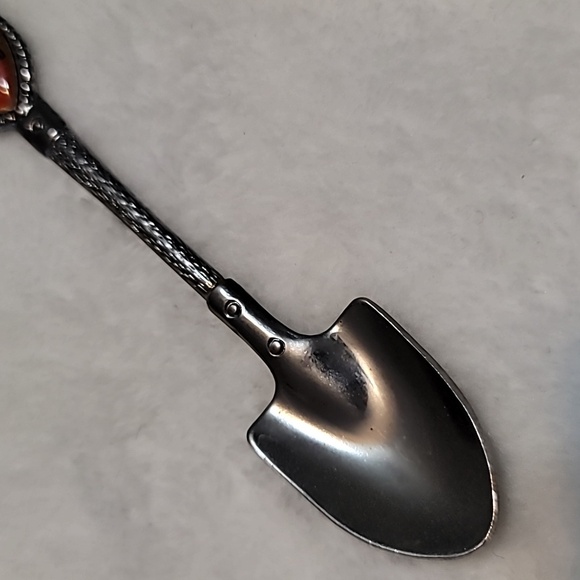 Vintage Souvenir Spoon (Shovel) US Collectible Opryland USA Nashville Tennessee - Picture 3 of 5